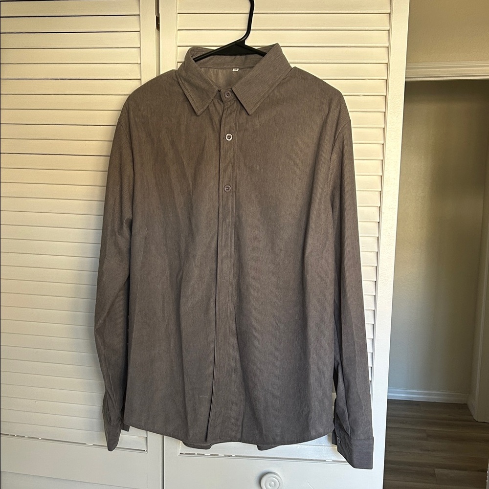 Brand new Men's corduroy Shirt size Medium.  Never worn